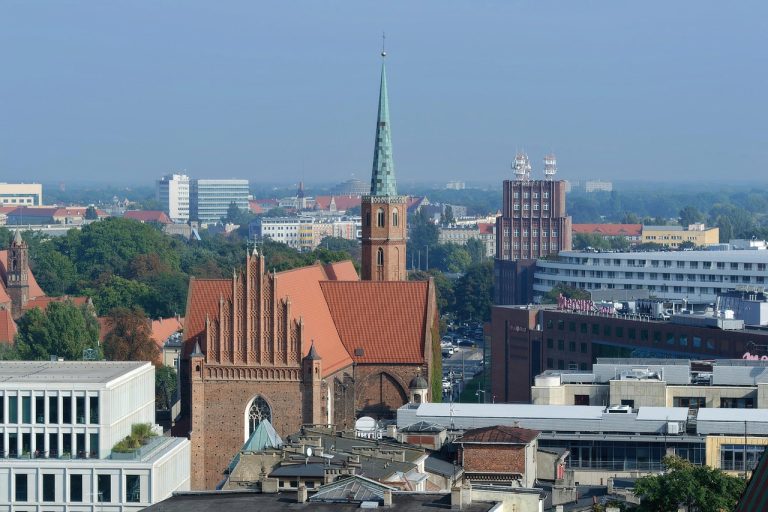 cat dureaza slujba canonului cel mare