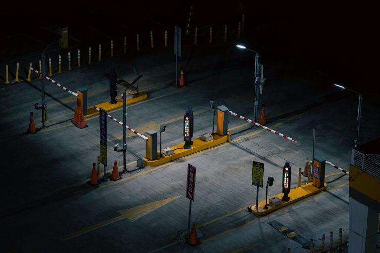 lucas chizzali 3udfaw zhec unsplash